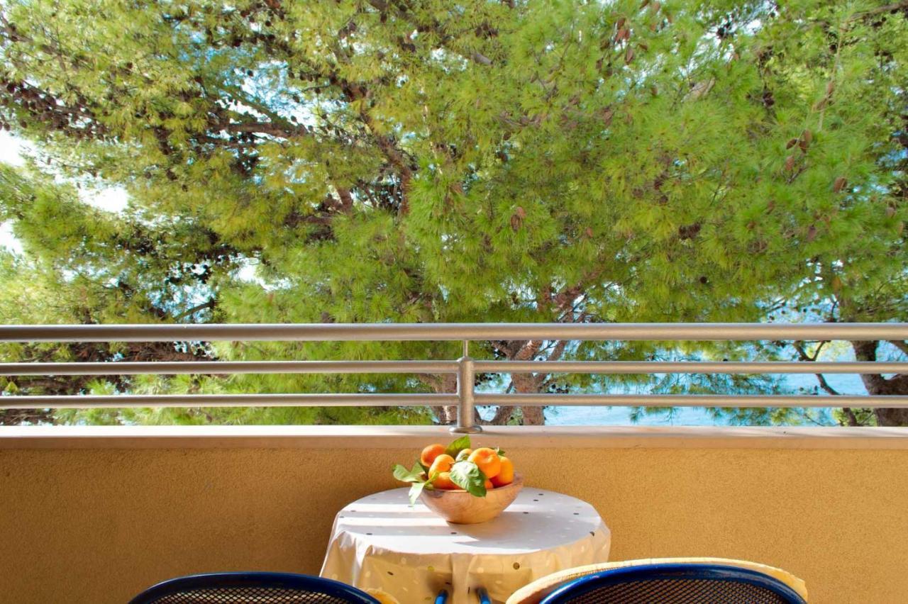 Apartments Promenada - Beachfront Tučepi エクステリア 写真
